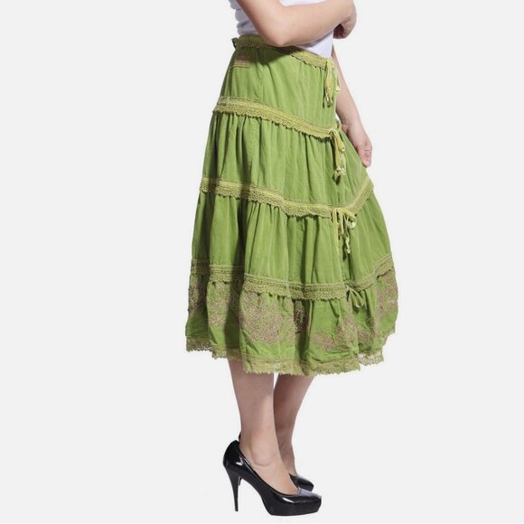 Da Nang Flared Beaded Embroidered Corduroy Skirt - Picture 2 of 3